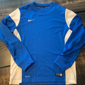 Nike boys Large new Dri-fit sweatshirt